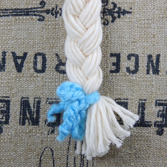 Cute Handmade Beanie Crochet Frozen Elsa Theme - Picture 2 of 5